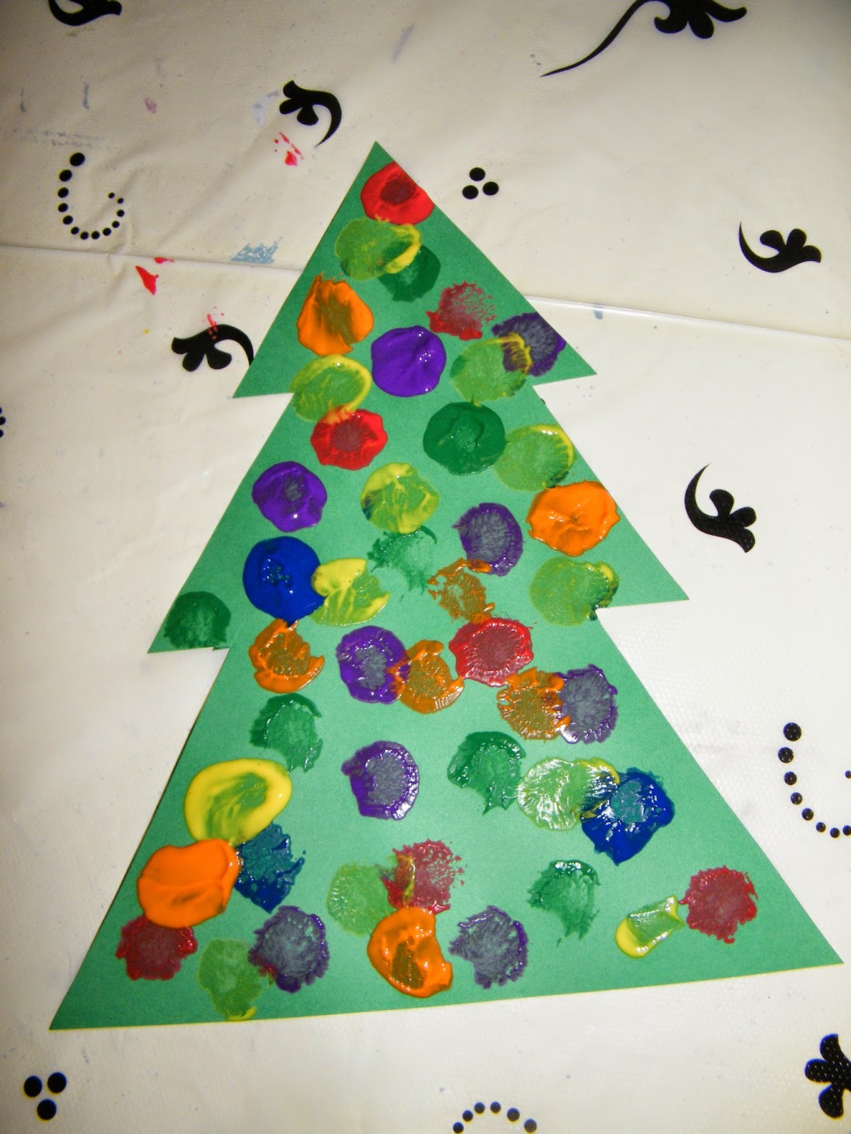 AdventuresInMommyLand Painting Christmas Trees
