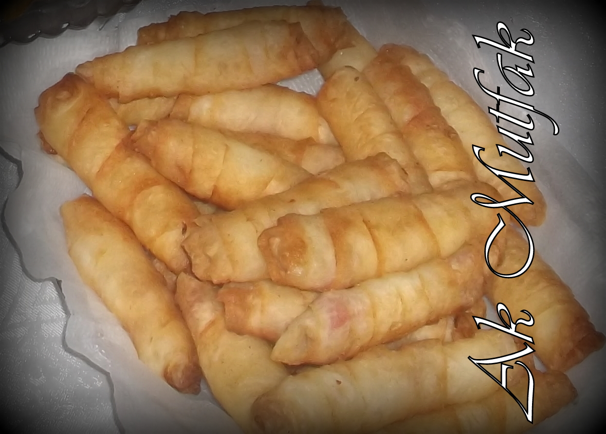 Ülkemizden ve Uzak Doğudan Nefis Yemek Tarifleri Sosisli Kaşarlı