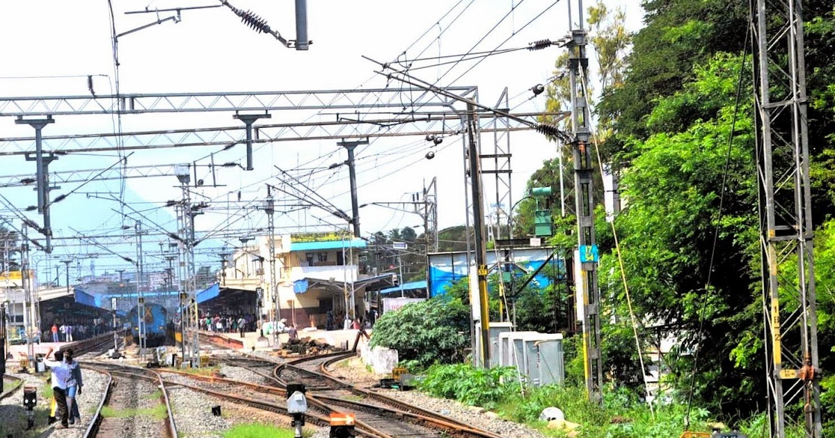 INDIAN TOUR COIMBATORE RAILWAY STATION