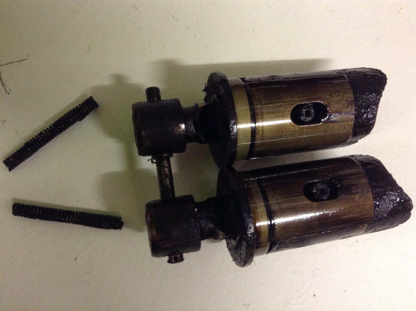 Suzuki RGV 250 VJ22 1995 Rebuild Log Power Valves