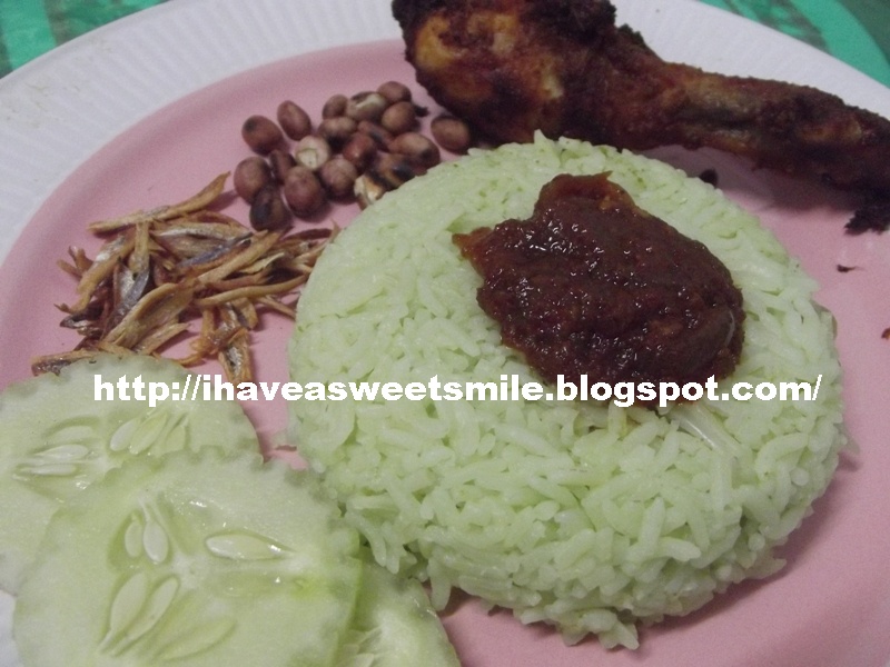 Resepi Nasi Lemak Pandan Lauk Ayam Goreng Berempah Yang