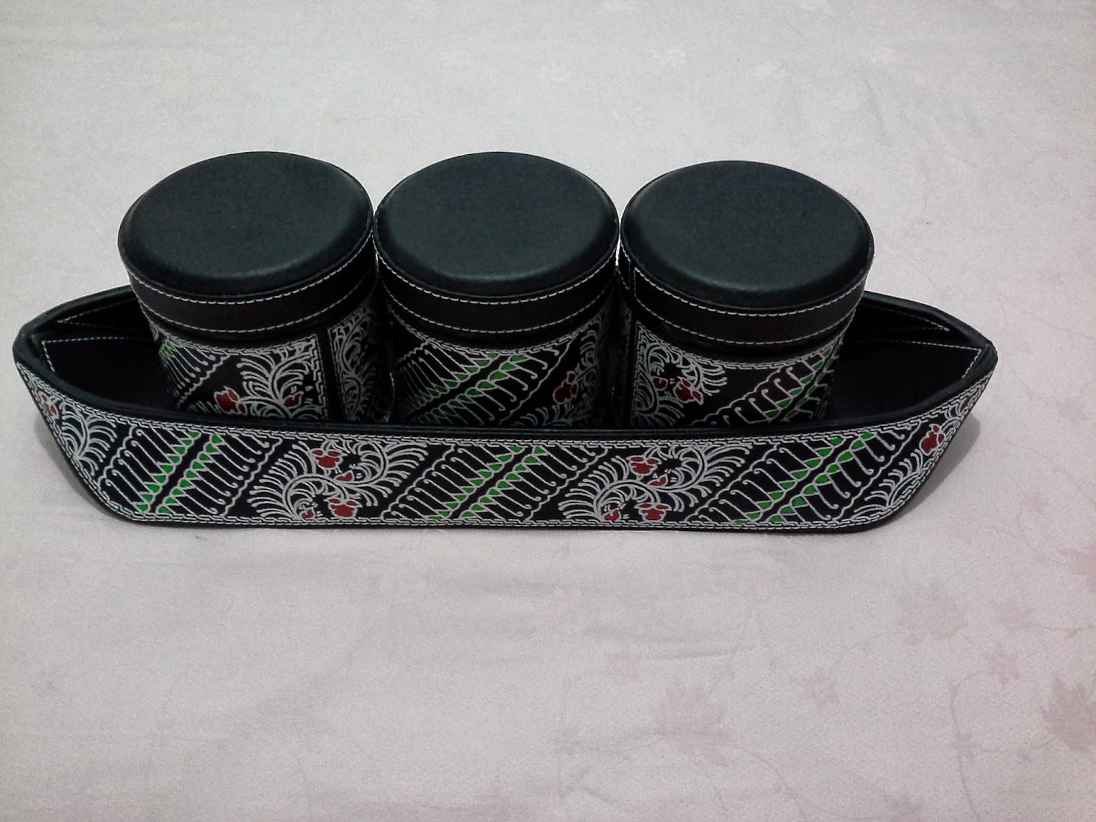 motif batik kerajinan kulit sintetis vinyl motif batik kerajinan kulit sintetis vinyl
