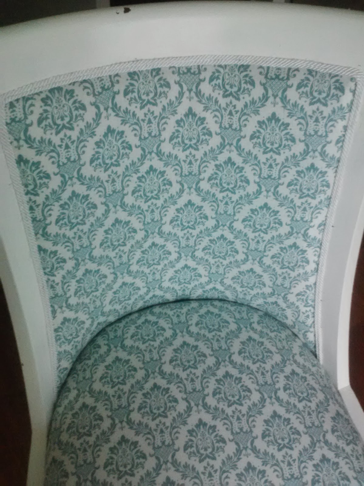 The Modern Dame DIY The Ugly Chair Project