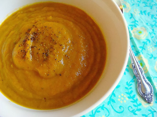 Healthy Creamy Carrot Soup #lowcaloriesoup