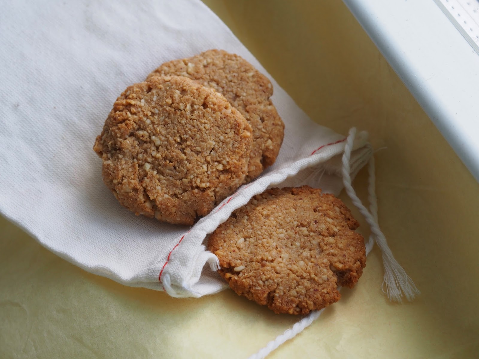 Candida Diet "Sugar" Cookies Happiness is a Warm Cookie