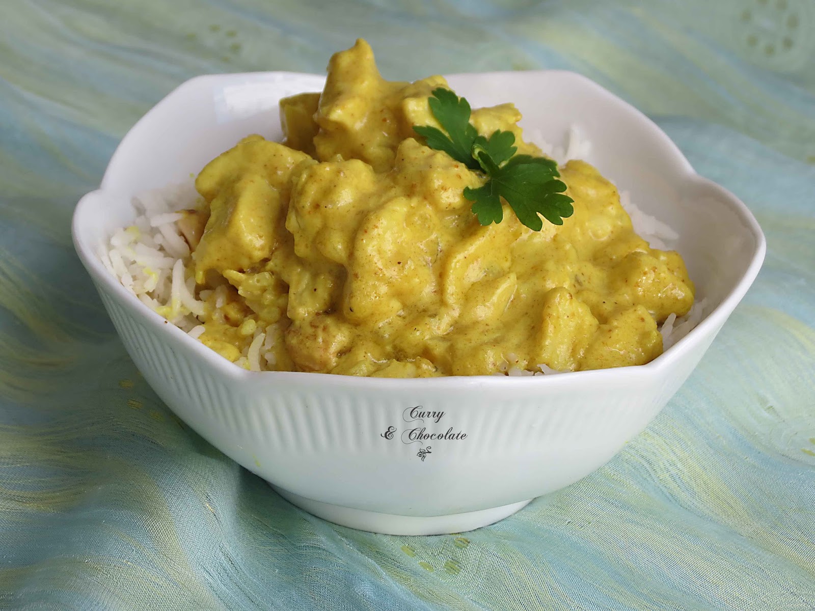 Pollo al curry con arroz basmati - Chicken curry with basmati rice Pollo al curry con arroz basmati - Chicken curry with basmati rice