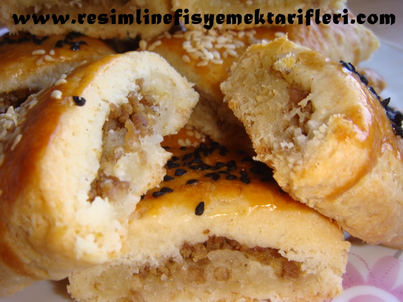Çıtır Kıymalı Rulo Börek Tarifi Çıtır Kıymalı Rulo Börek Nasıl