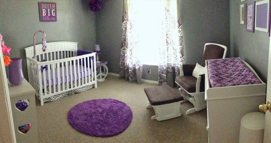 Habitaciones de bebé en gris y morado - Ideas para decorar dormitorios