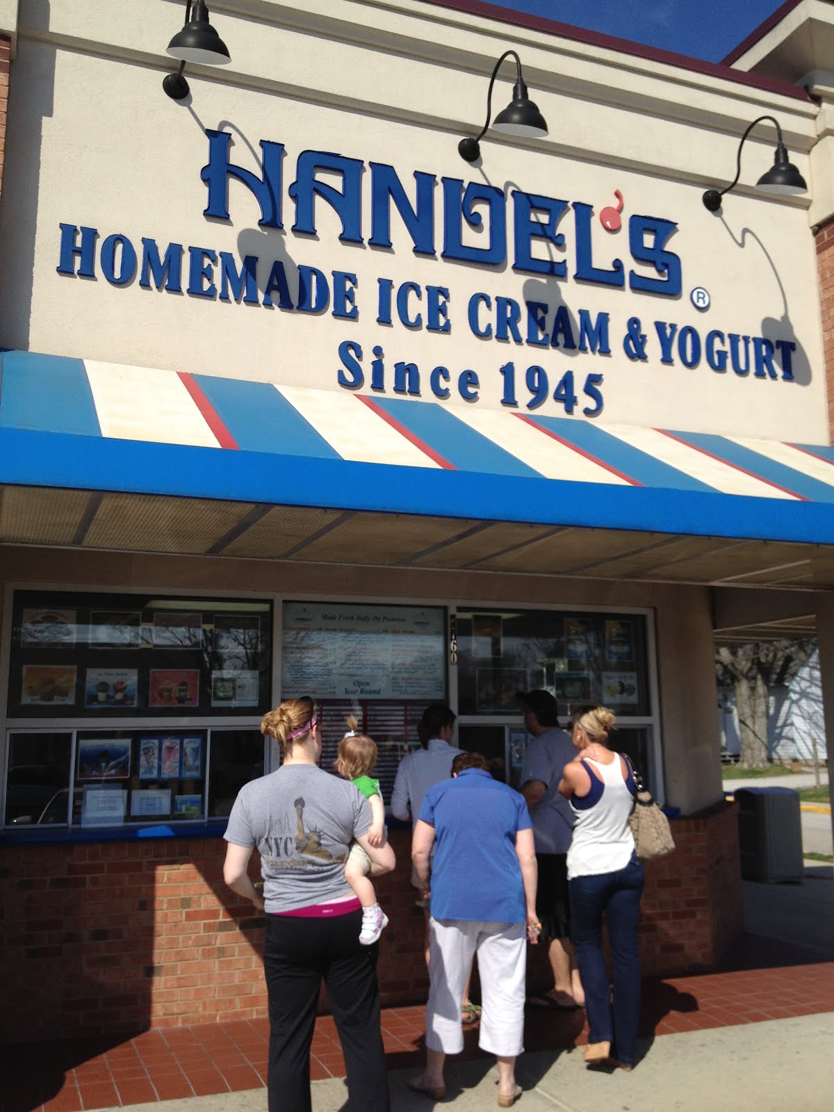 PIG OUT SPOTS Handel's Homemade Ice Cream & Yogurt (Fishers, IN)