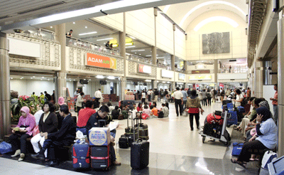 Batam Hari Ini Esok Nanti Penumpang Membludak Di Bandara Hang Nadim Batam