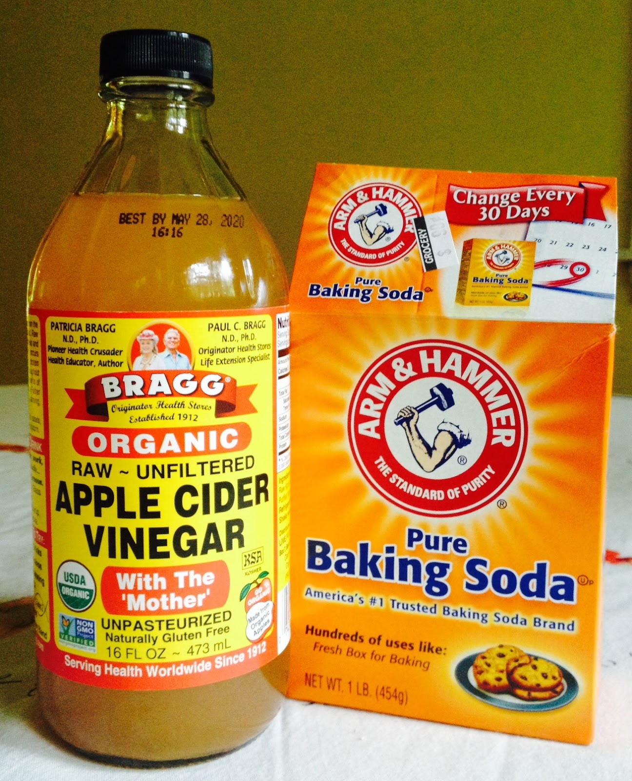 YOSHIKOlicious Beauty Washing Hair with Baking Soda and Apple Cider