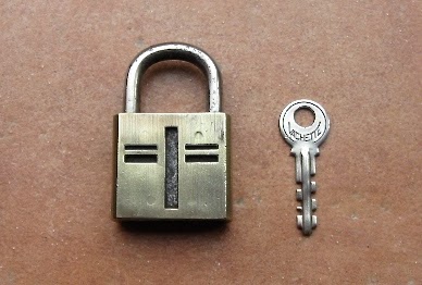 cadenas vachette ancien ma collection de cadenas cadenas vachette et vf c est du cadenas vachette ancien ma collection de cadenas cadenas vachette et vf c est du