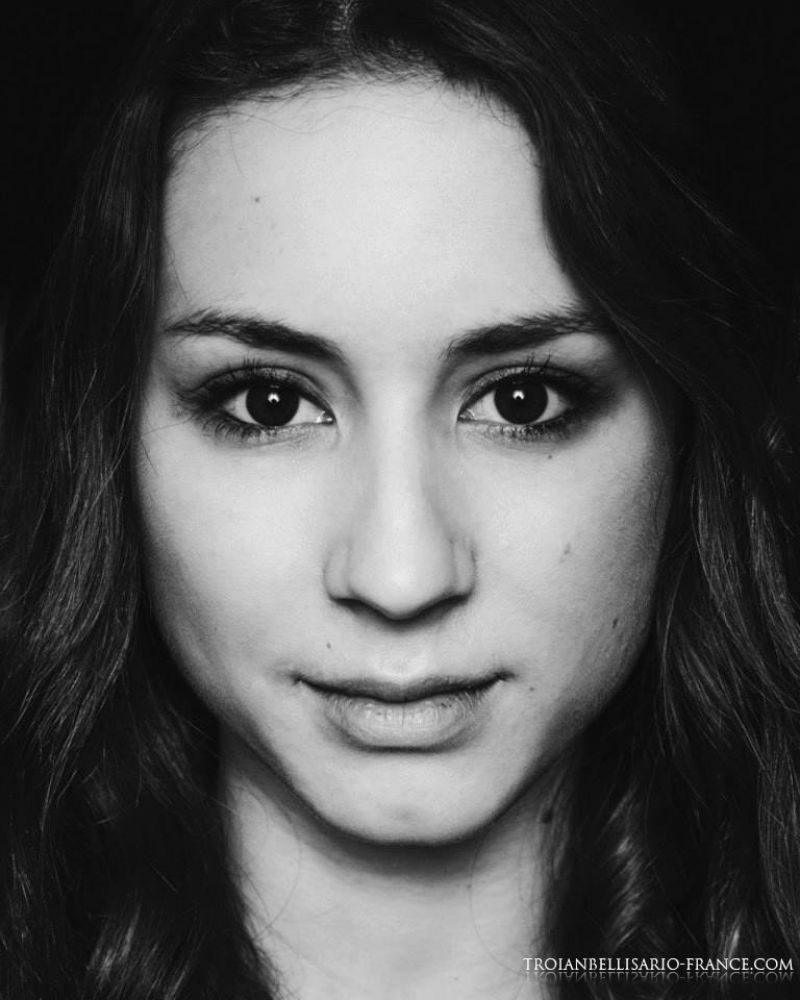 Borboletas no estômago : Inspire -se: Troian Bellisario