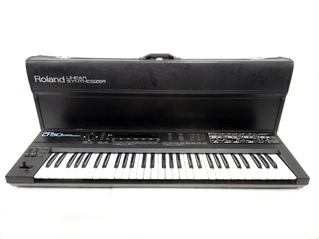 ローランド D-50 オーナーズ マニュアル付き シンセサイザー 1987年の