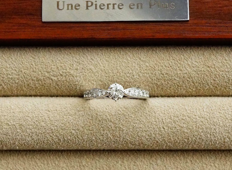 立て爪リングをシンプルで華やかなリングにリメイク(リ・スタイル）した。