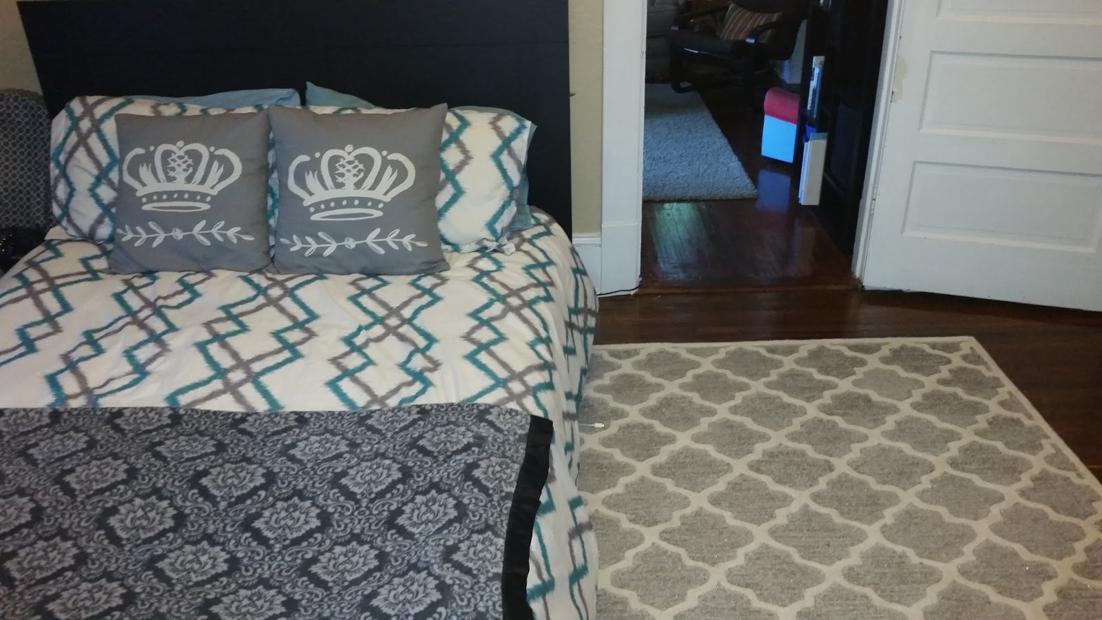 Give Your Home A Makeover With Safavieh Rugs Decor Mommy S Give Your Home A Makeover With Safavieh Rugs Decor