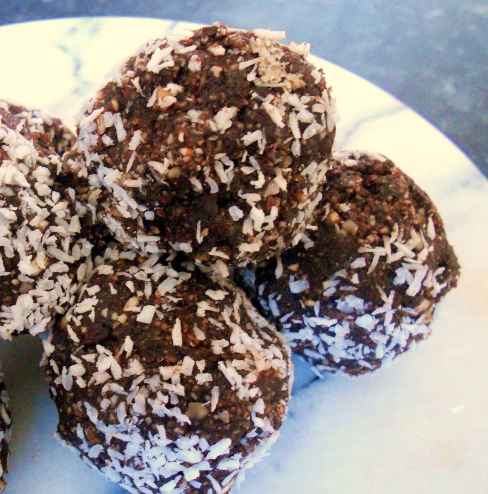 Chocolate and nut ballsvegan