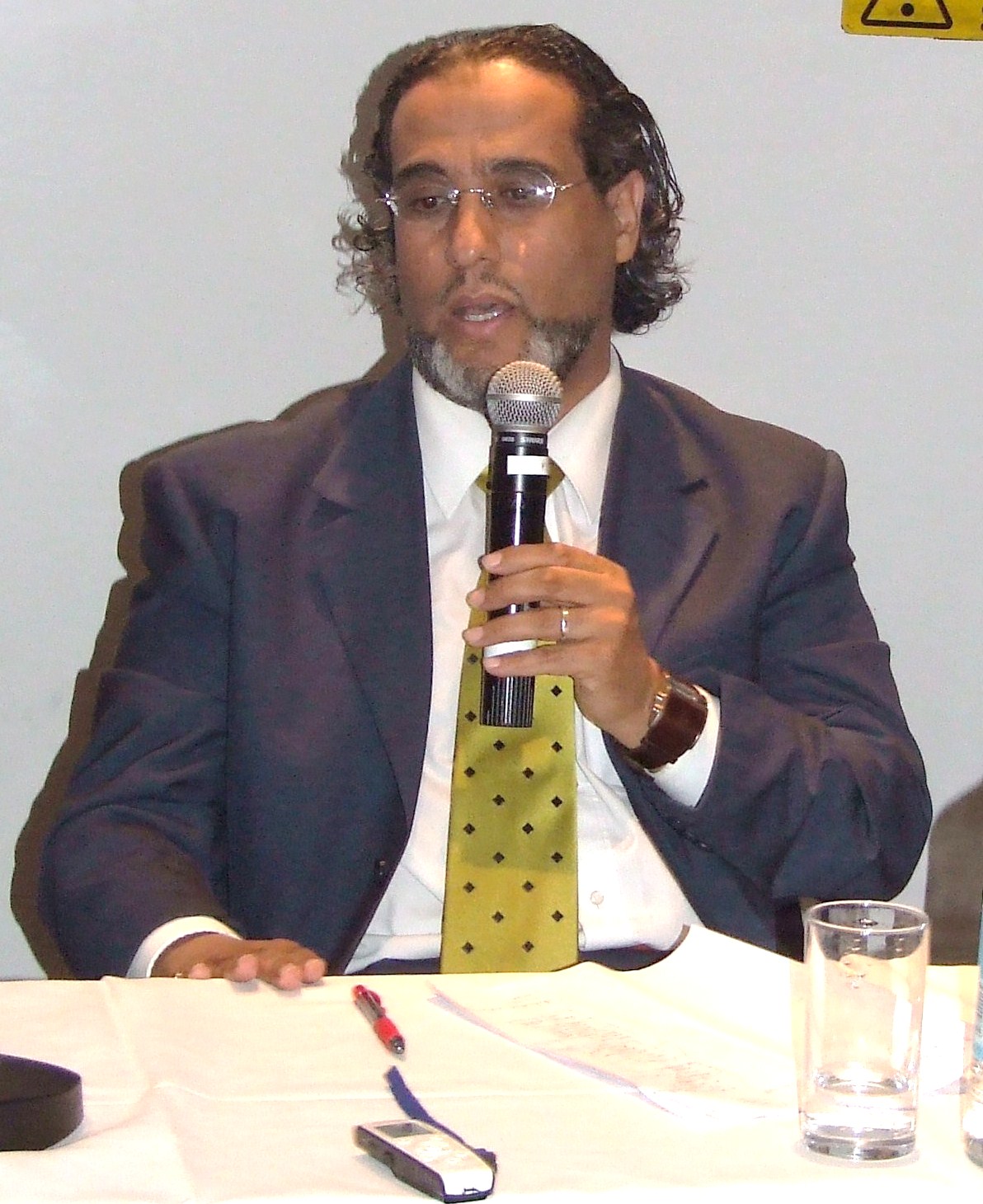 Dr Magnus Pyke