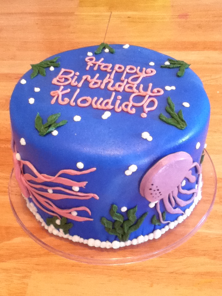 Just Dezzertz............. Because you deserve it! Ocean/Jellyfish Cake