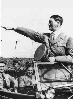 Hitler in the Hitlerjugend ceremony