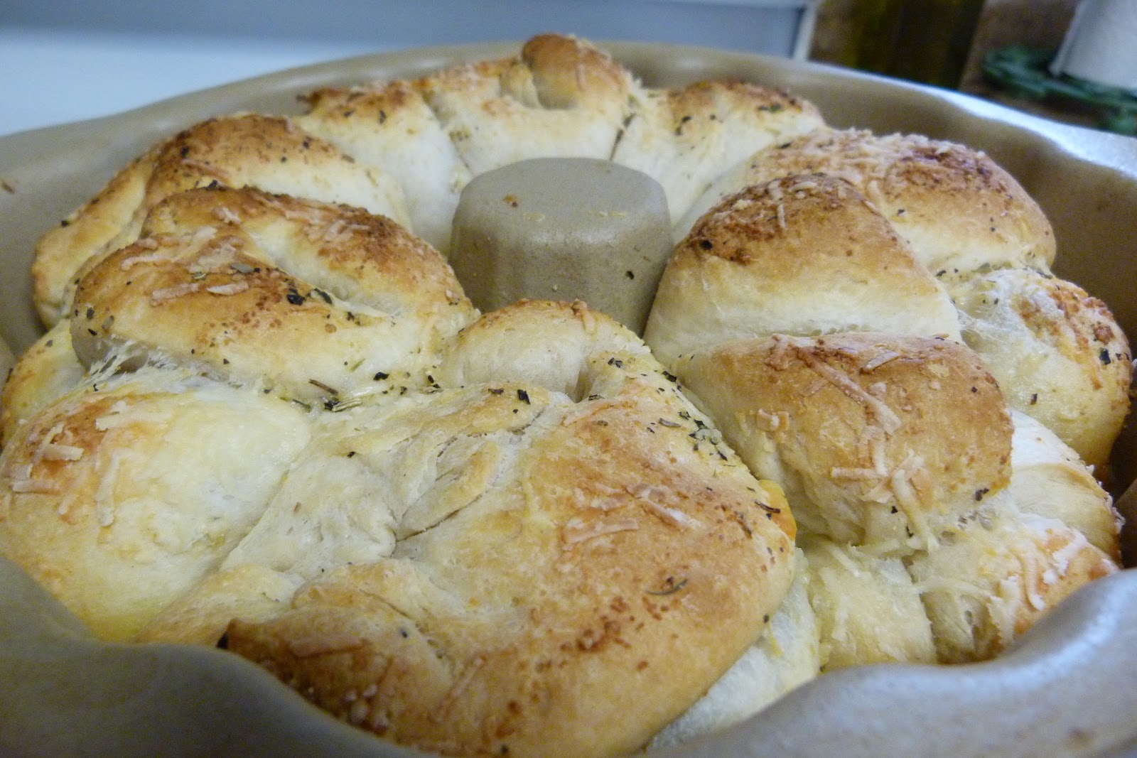 Taking Notes...Coast to Coast Pizza Bubble Ring