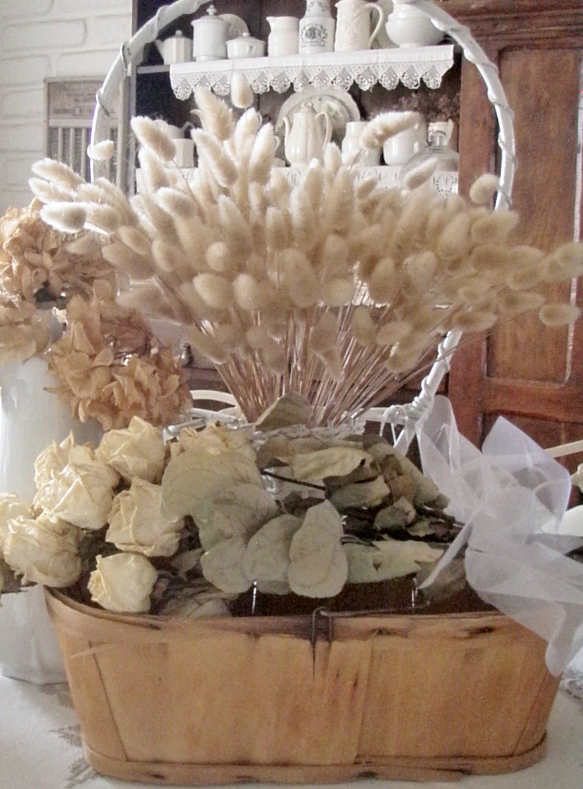 Cabin & Cottage New China & Dried Flowers