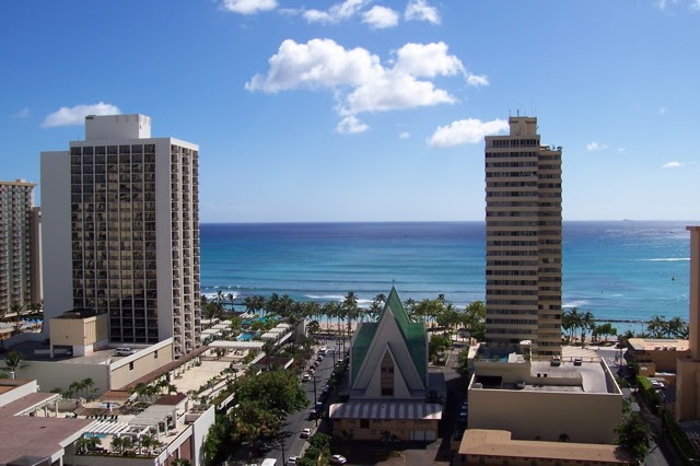 The Hopeful Traveler: Staycation at the Hilton Waikiki Beach: The View