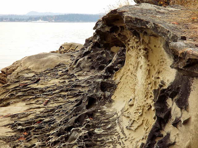 Trip-like sandstone erosions (2012-10-17)