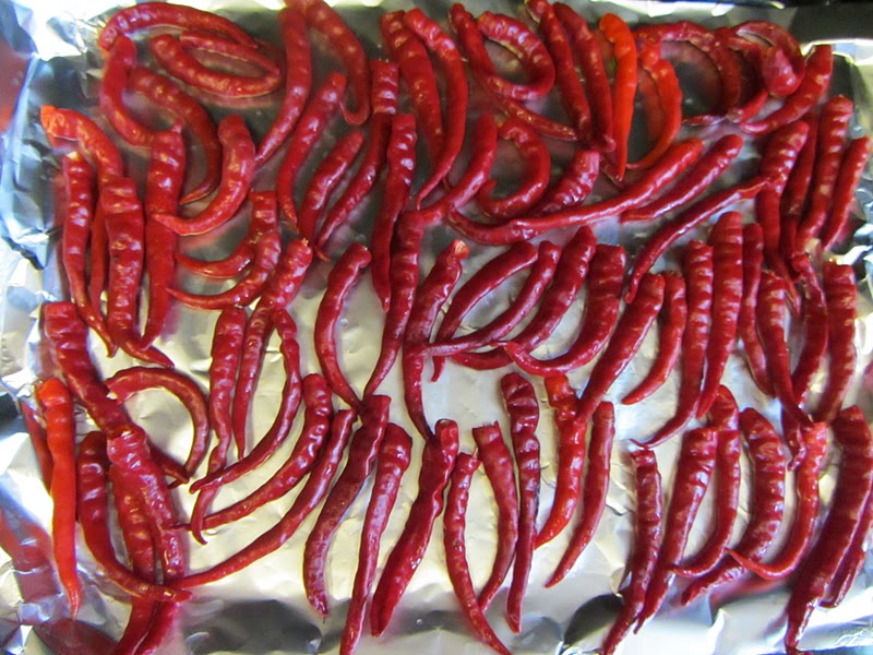 The Rusted Vegetable Garden How to Oven Dry/Dehydrate Cayenne Peppers