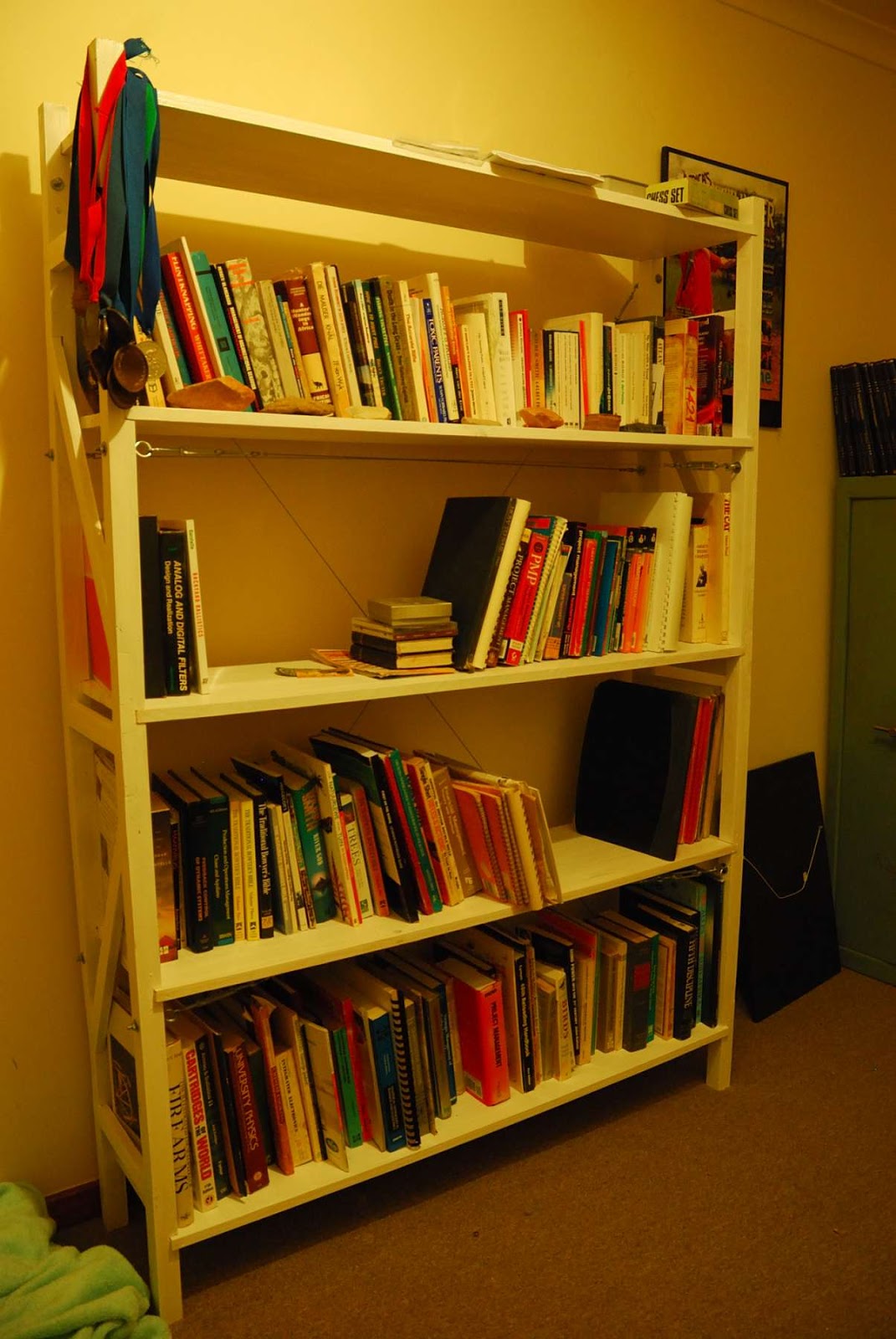 Collapsible bookcase