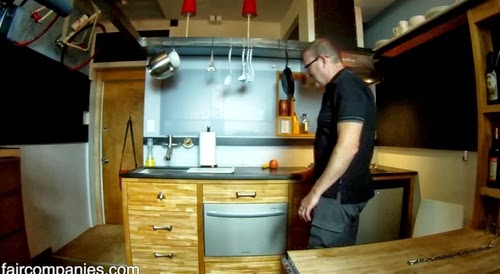 08-Kitchen-Micro-Apartment-182-Square-Feet-17m²-Steve-Sauer-American-Engineer-www-designstack-co