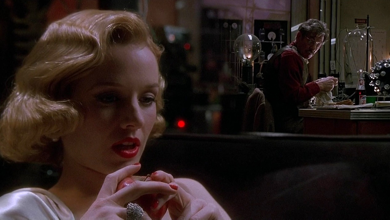 Commentaries on Film The Shadow (1994)