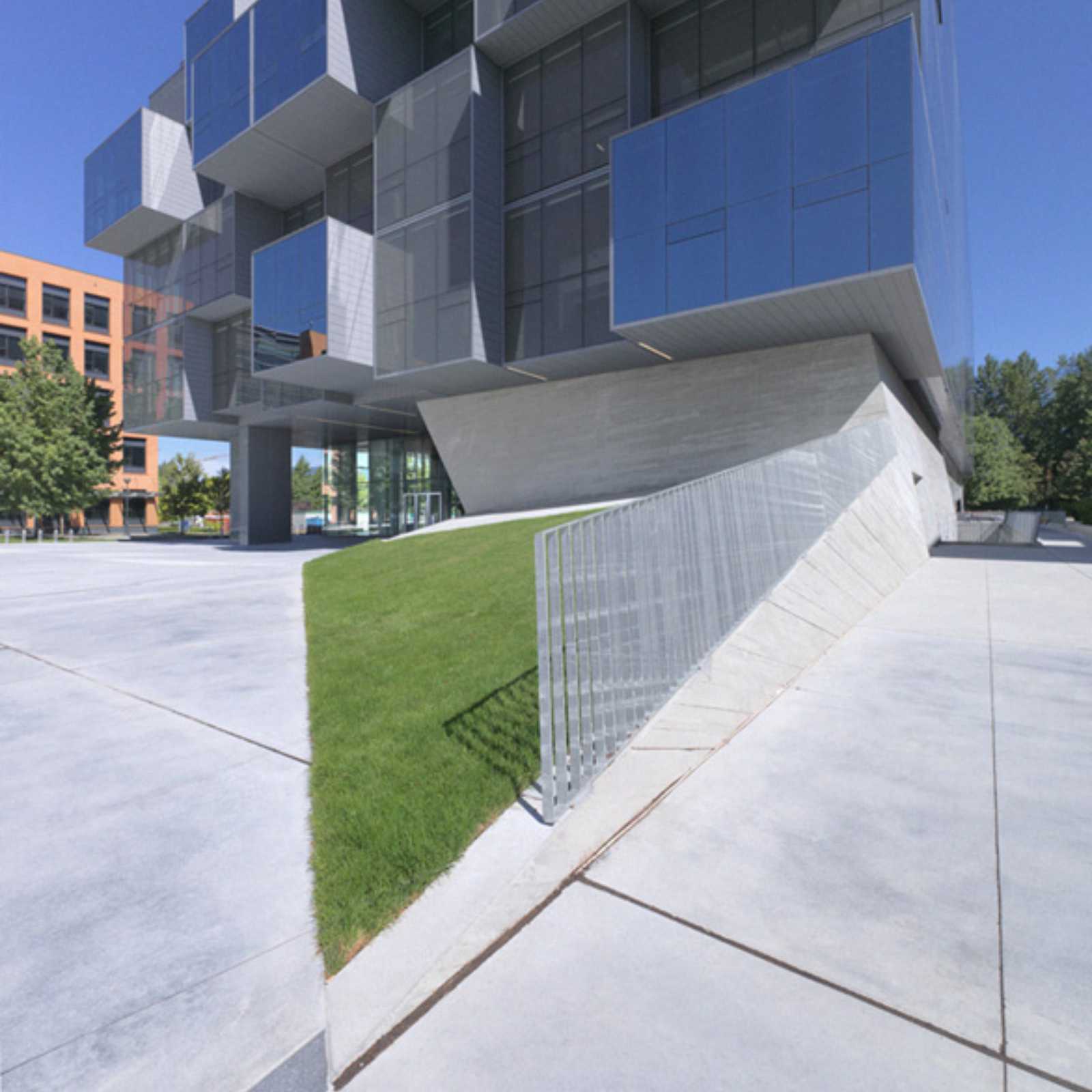 UBC FACULTY OF PHARMACEUTICAL SCIENCES BY SAUCIER + PERROTTE