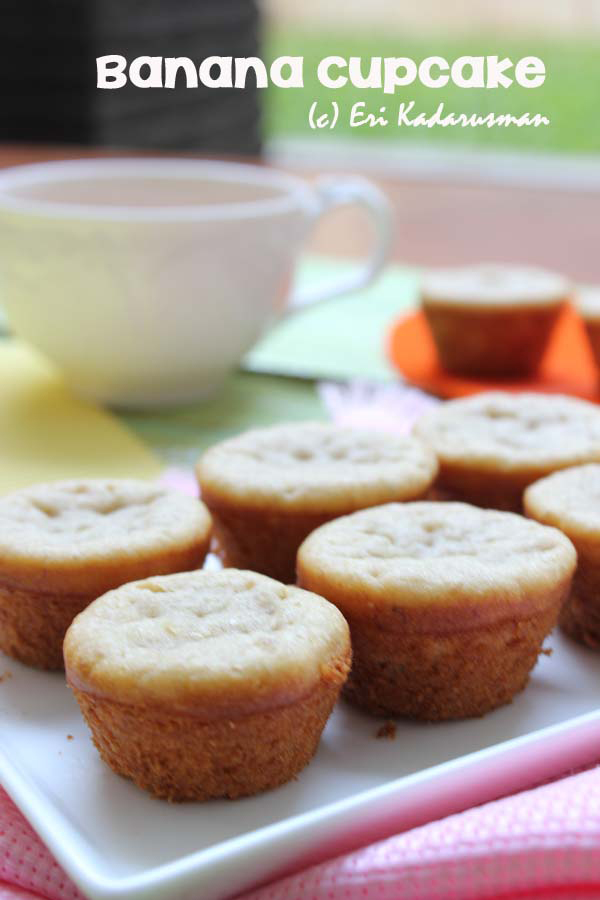 TaNPa tEluR BANANA CUPCAKE &amp; BANANA BREAD