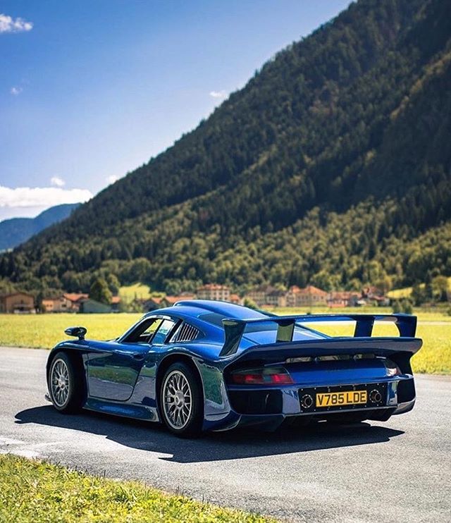 Porsche Cars for Export / Import porschemoment