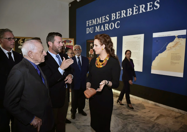 lalla_salma_preside_la_ceremonie_d_inauguration_de_l_exposition-_femmes_berberes_du_maroc_-_g.jpg