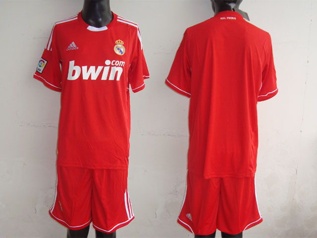 Nueva+camiseta+real+madrid+2012+dorada