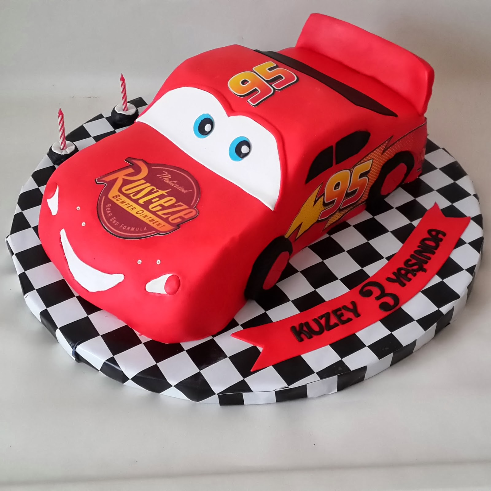 NİL BUTİK PASTA ŞİMŞEK MC QUEEN TEMALI DOĞUM GÜNÜ PASTASI
