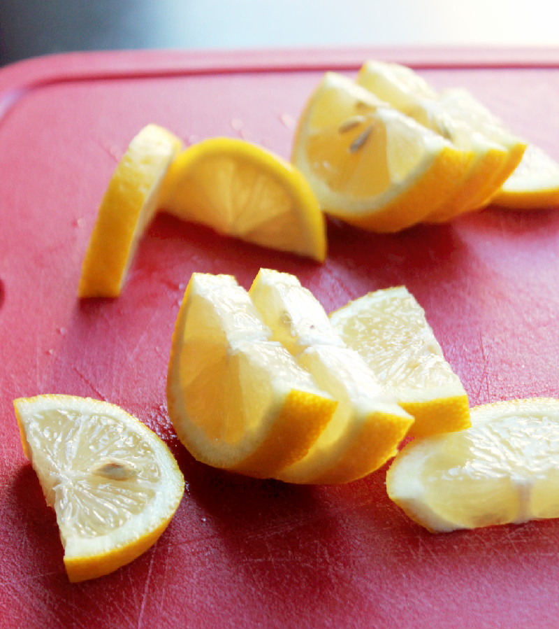 Lemon Berry Flush Fat™ Spa Water Not Quite a Vegan