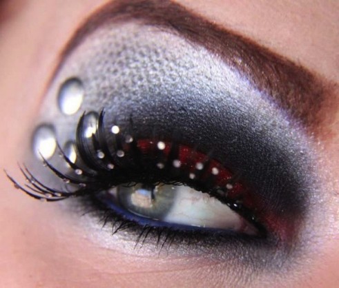 Snake Patterned Eye Makeup