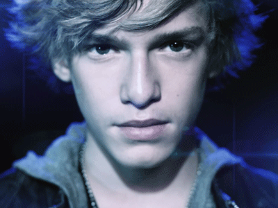 Cody Simpson Hairstyle and Fashion for Young Man