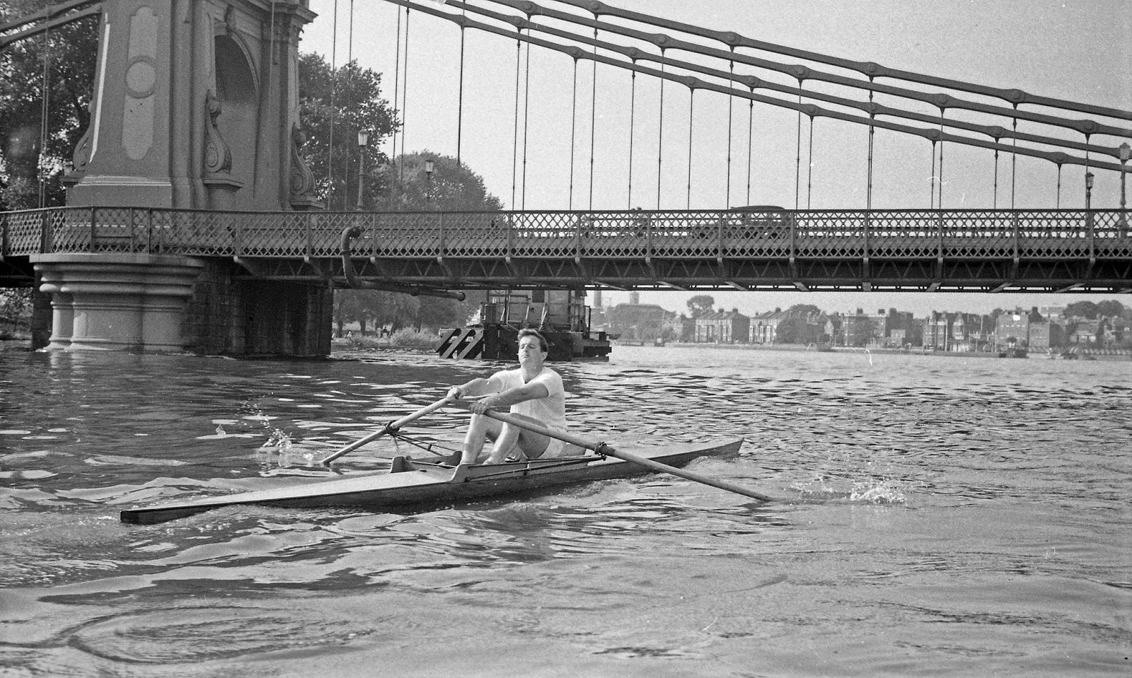 'Hear The Boat Sing' Famous Photographer's Rowing Pics from the 1950s