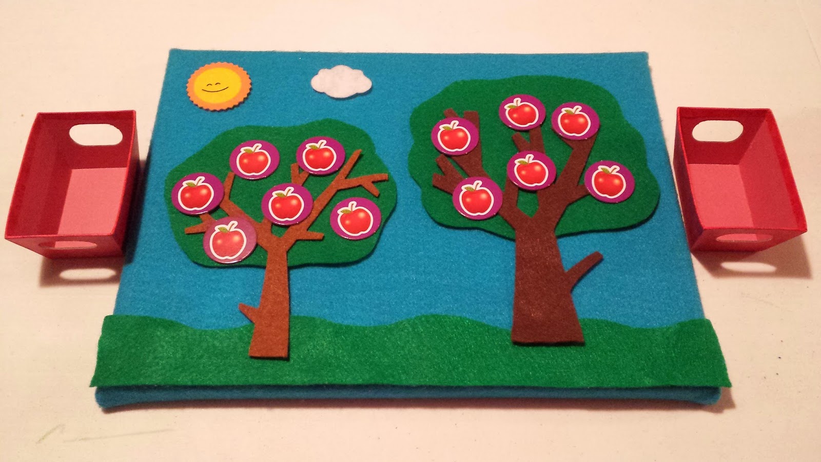 Munchkin and Bean Sight Word Apple Picking Game