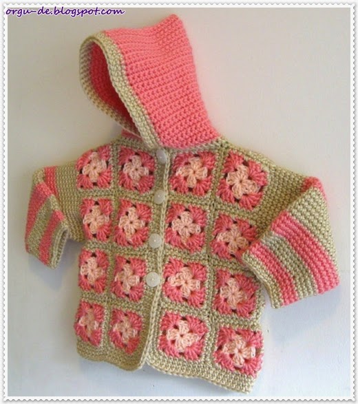 ÖRGÜDE Kapşonlu Erkek Bebek Hırkası Modelleri ÖRGÜDE Kapşonlu Erkek Bebek Hırkası Modelleri