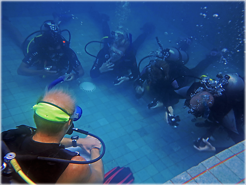 PADI IDC Indonesia Trawangan Dive IDC Indonesia Career Development