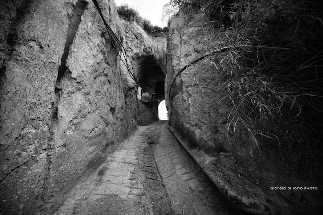 Cavascura - Sant' Angelo, Maronti, trekking Ischia, Percorsi Ischia, Foto Ischia, Tufo Ischia, Spiaggia dei Maronti, Borgo di Sant' Angelo, 