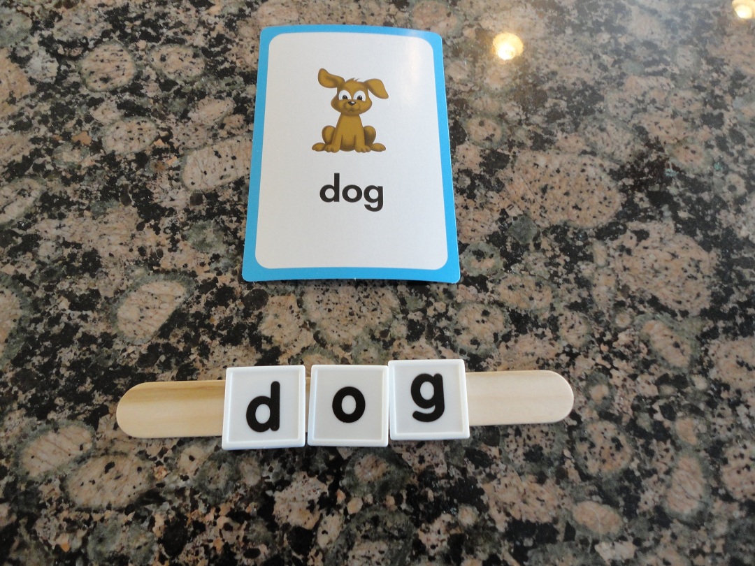 Learners in Bloom Phonics Game With Velcro Letters