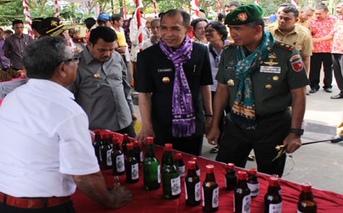 Minyak Kayu Putih Minyak Kayu Putih