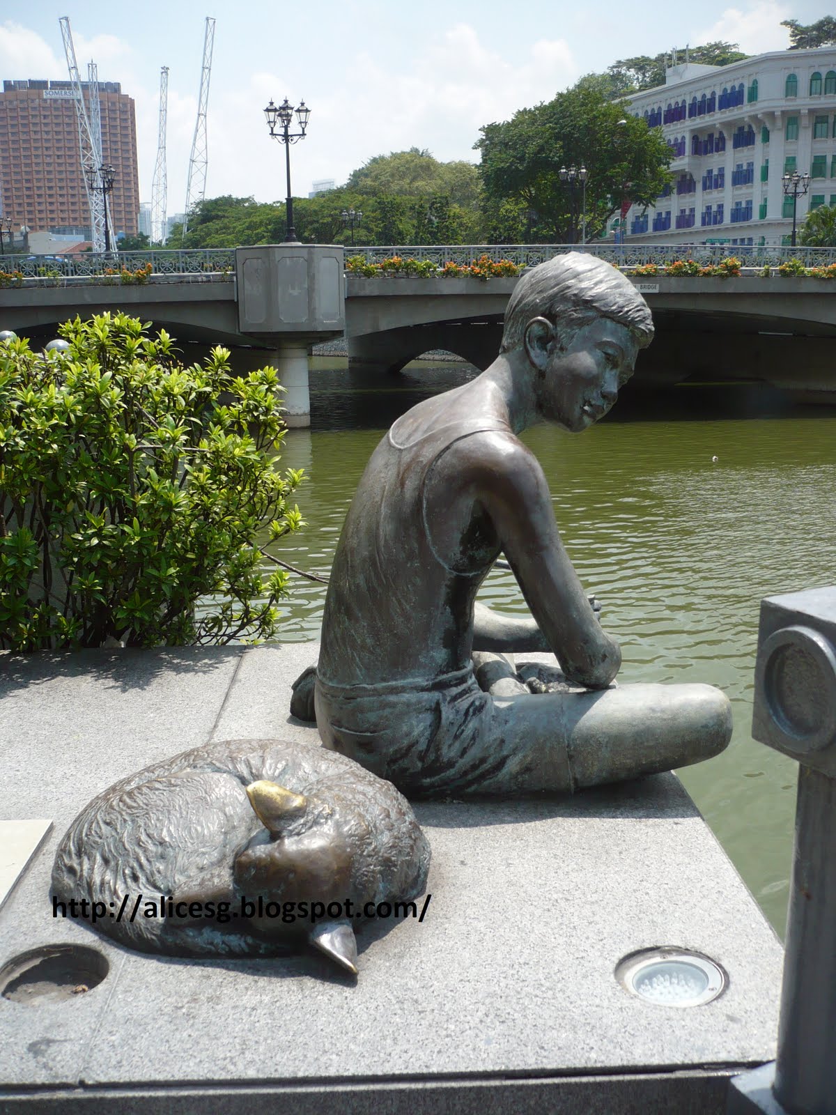AlicesgSingaporemyhome Sculpture Trail along Singapore River