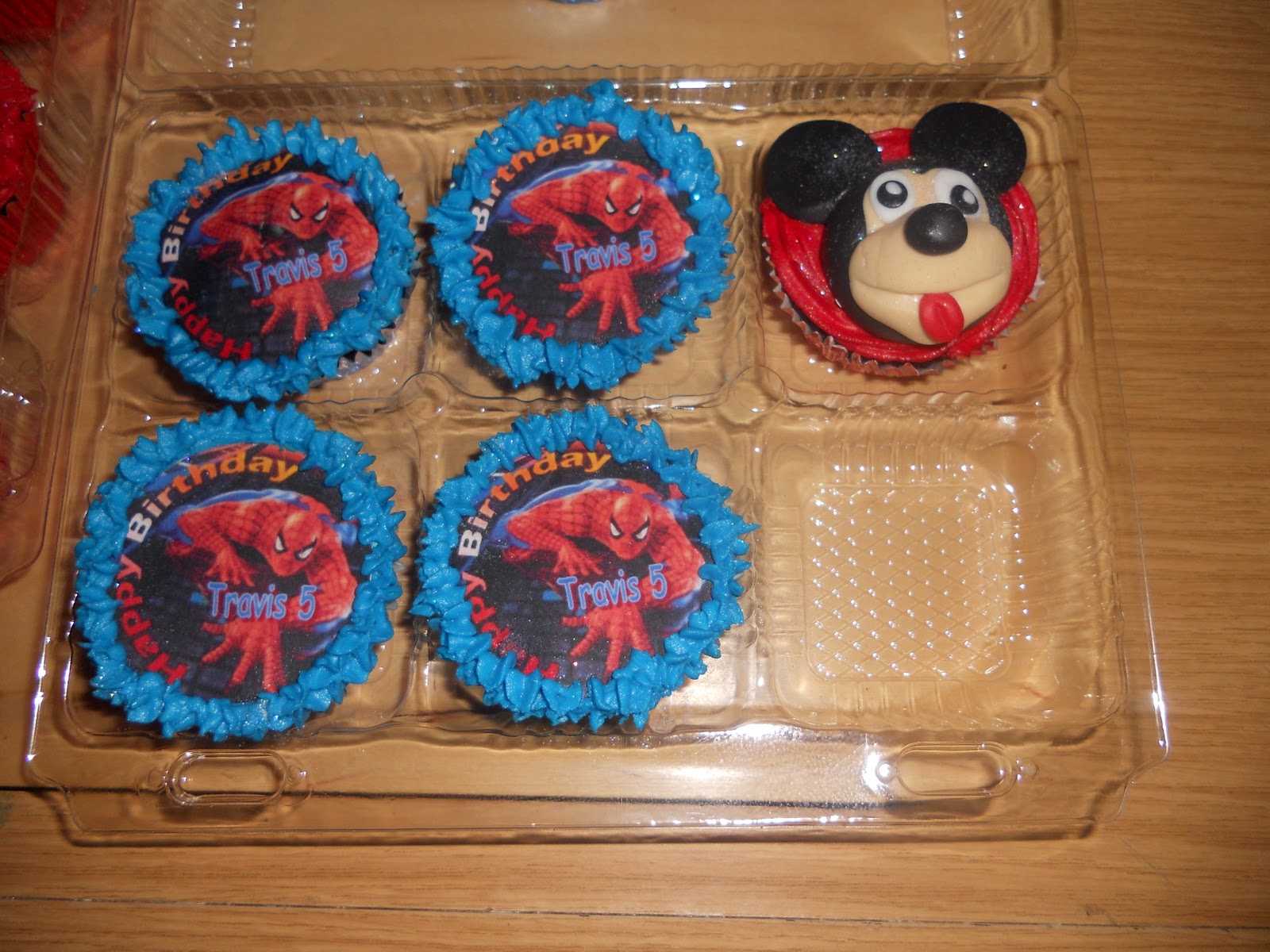 Die Koekblik Mickey Mouse Spiderman And Barney November 2011
